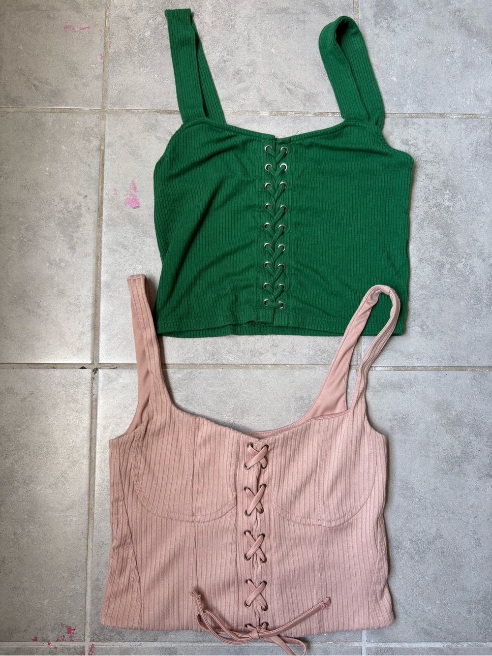 Cropped Tanks Bundle - Forever 21, SO, Boutique - Picture 3 of 7